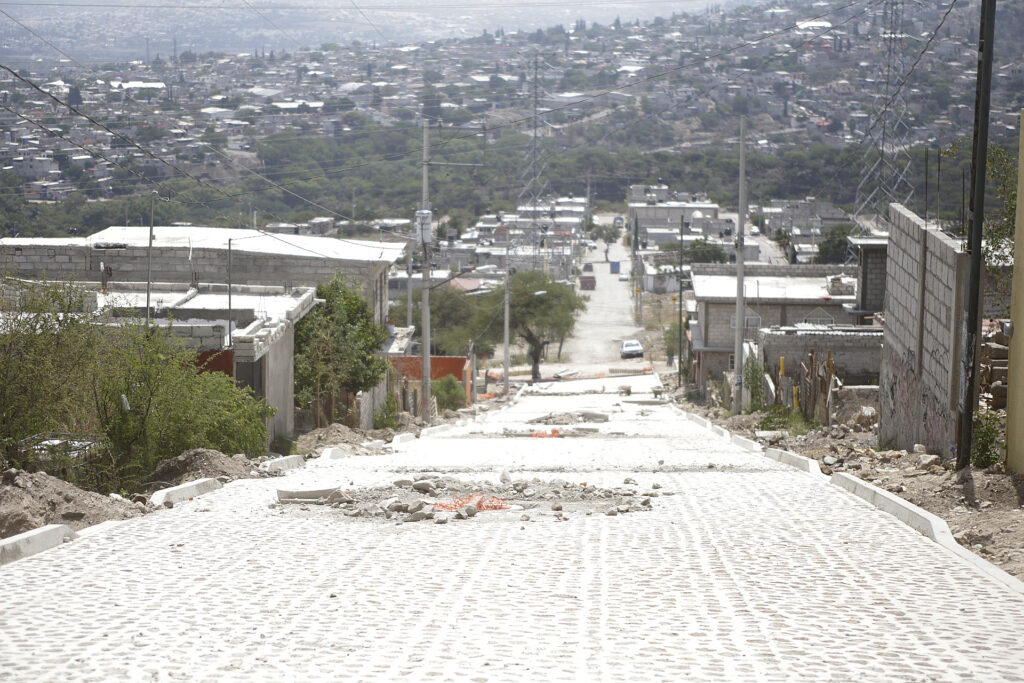 Obras de urbanización en la Col. 20 de Enero en Corregidora