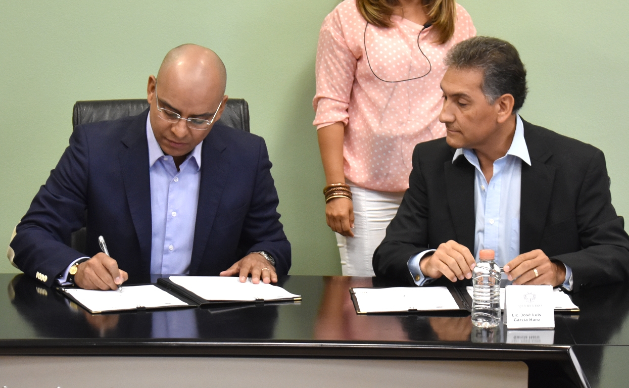 Signan convenio de colaboración Municipio de Querétaro y NAFIN