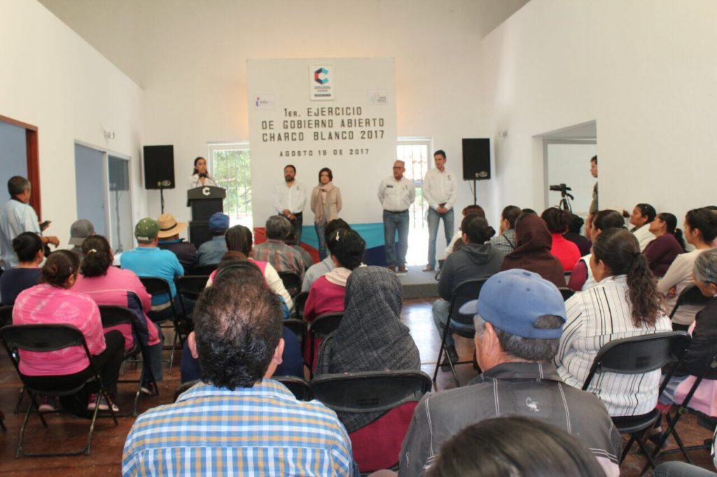 Se convocó a los habitantes de la comunidad de Charco Blanco para que, en conjunto con las autoridades, sean parte fundamental en la toma de decisiones y acciones a favor de la demarcación.