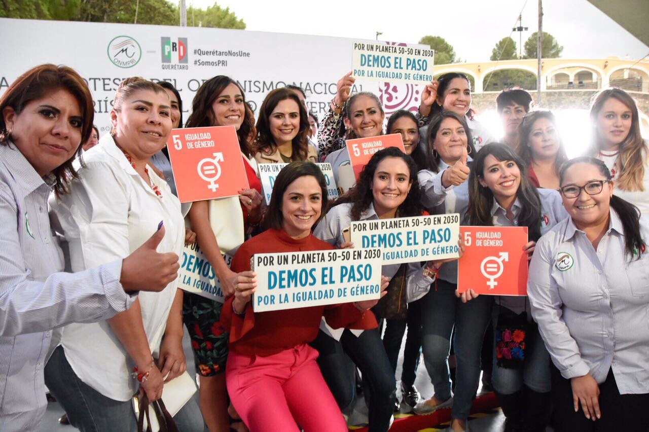 Abigail Arredondo toma protesta como nueva dirigente del OMNIPRI en Querétaro
