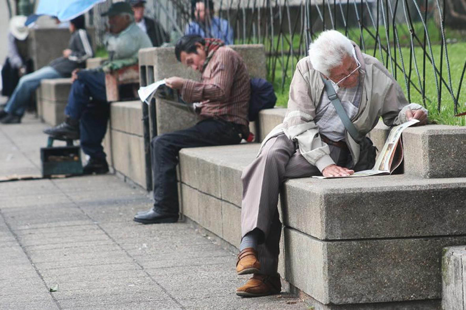 Prevén futuro desalentador para adultos mayores