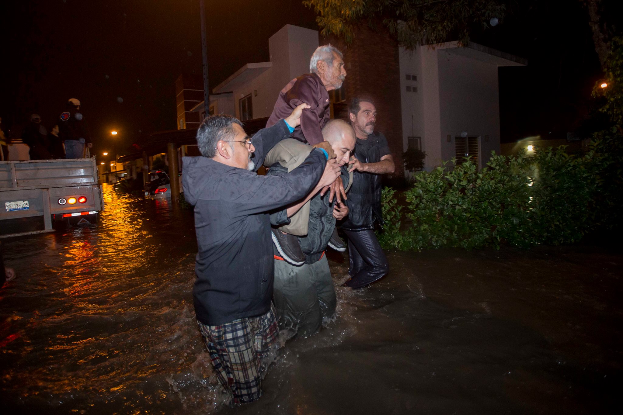 Lluvias torrenciales dejan 1 persona muerta; daños a viviendas y vialidades en Querétaro y San Juan del Río