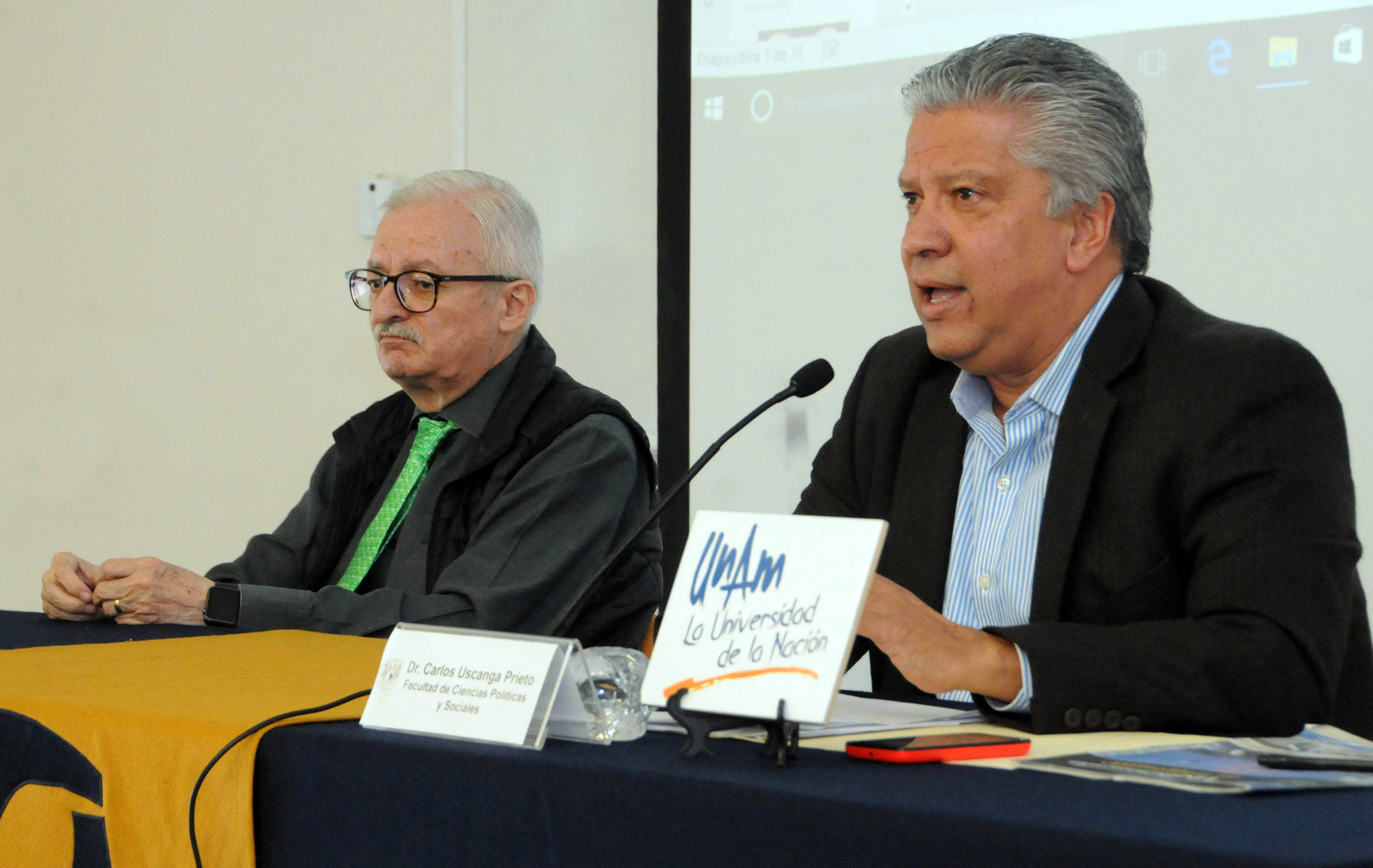 Benjamín Ruiz Loyola y Carlos Uscanga Prieto en la conferencia de medios.
