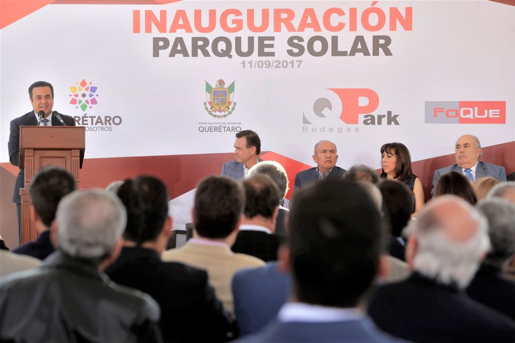 Luis Bernardo Nava preside inauguración de nuevos Parques Industriales en Querétaro.
