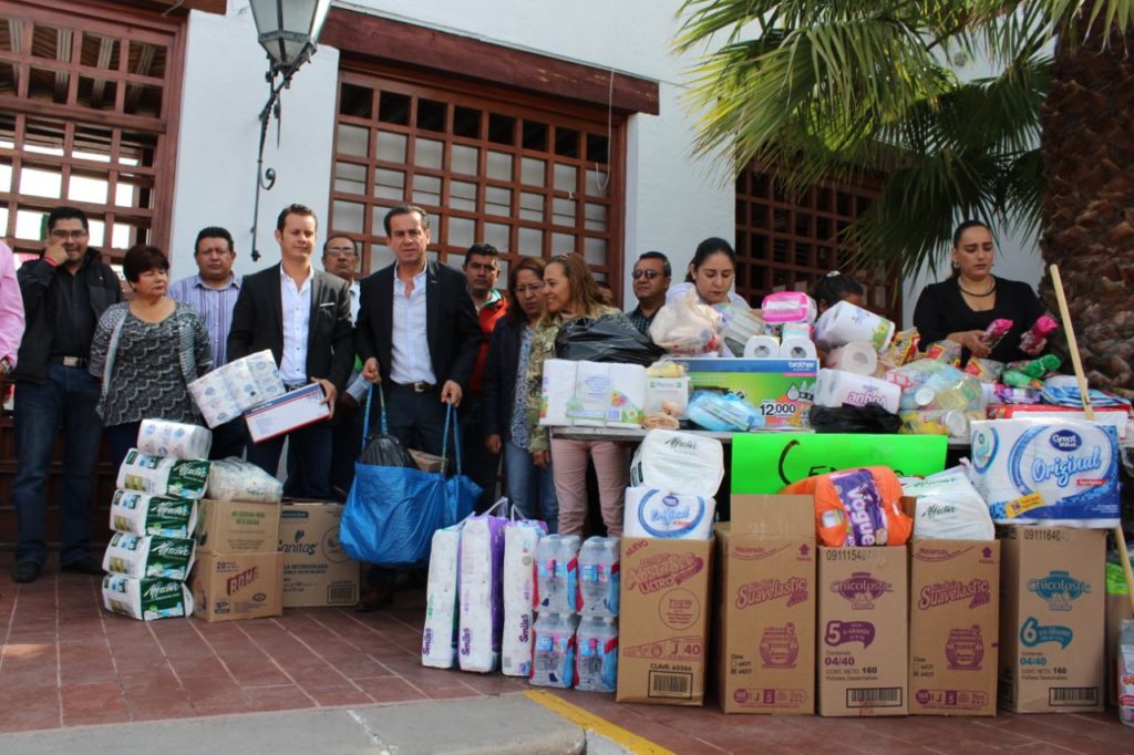 Alcalde de Tequisquiapan dona 100 mil pesos para los damnificados por sismos.