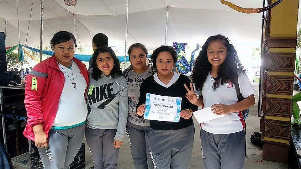 Estudiantes del COBAQ ganan Rally Académico en Feria de Colón.