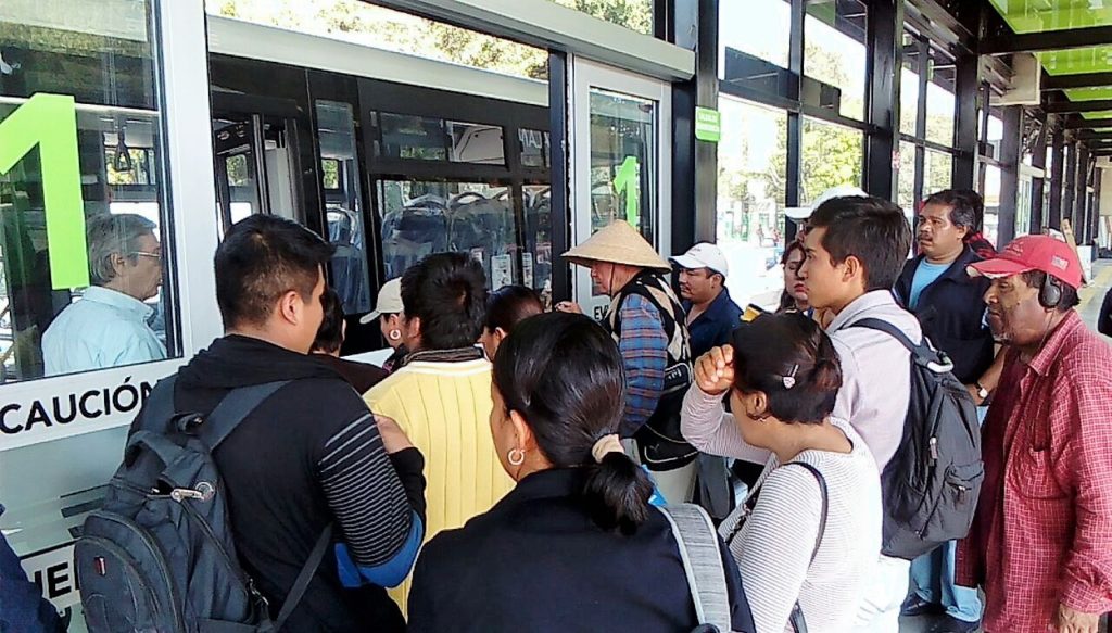 Con fallas arranca QroBus; el nuevo sistema de transporte público en Querétaro.