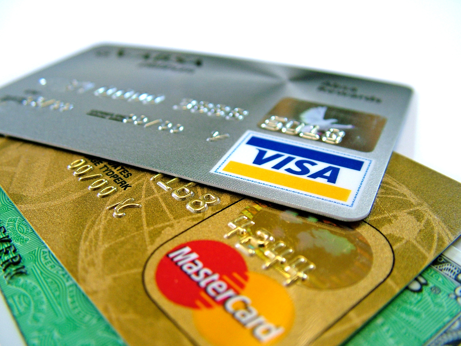Así operan los “bineros” en México; los ladrones de tarjetas de crédito