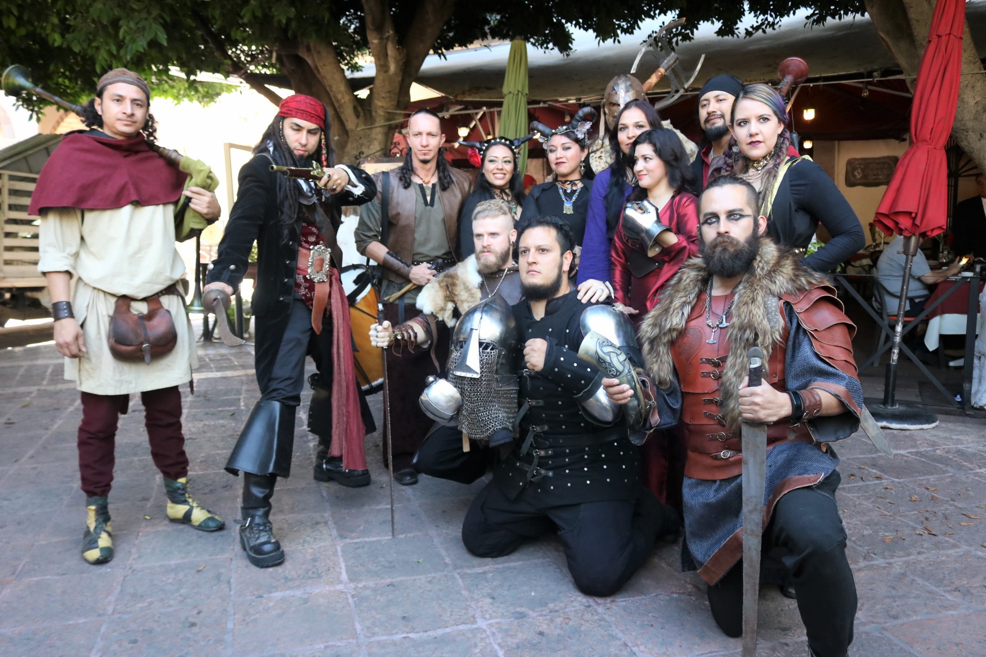 El Secretario de Turismo en Querétaro, Hugo Burgos García, encabezó la presentación de la Segunda edición del Festival Medieval.