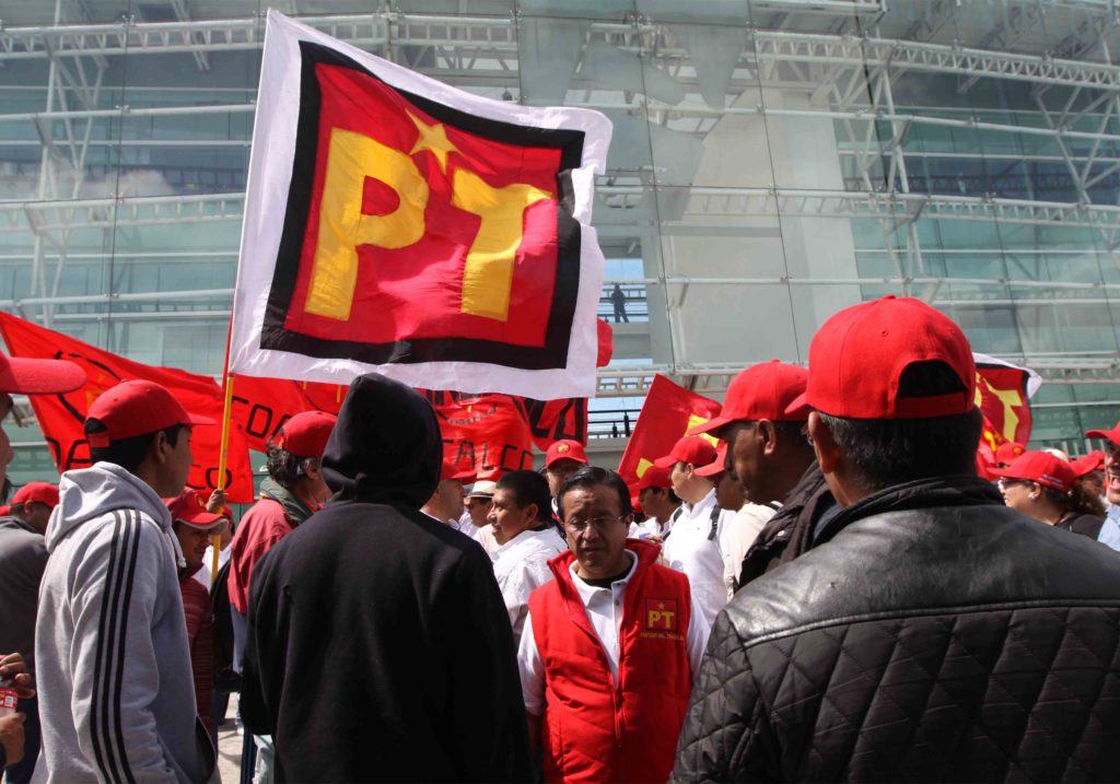 Presenta PRI denuncia ante la FEPADE contra el PT por el posible desvió de 100 mdp. Foto: Internet.