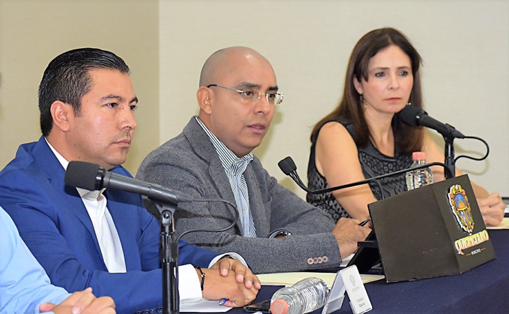 El Alcalde Marcos Aguilar, informó en rueda de prensa, los avances en materia de mejora regulatoria.