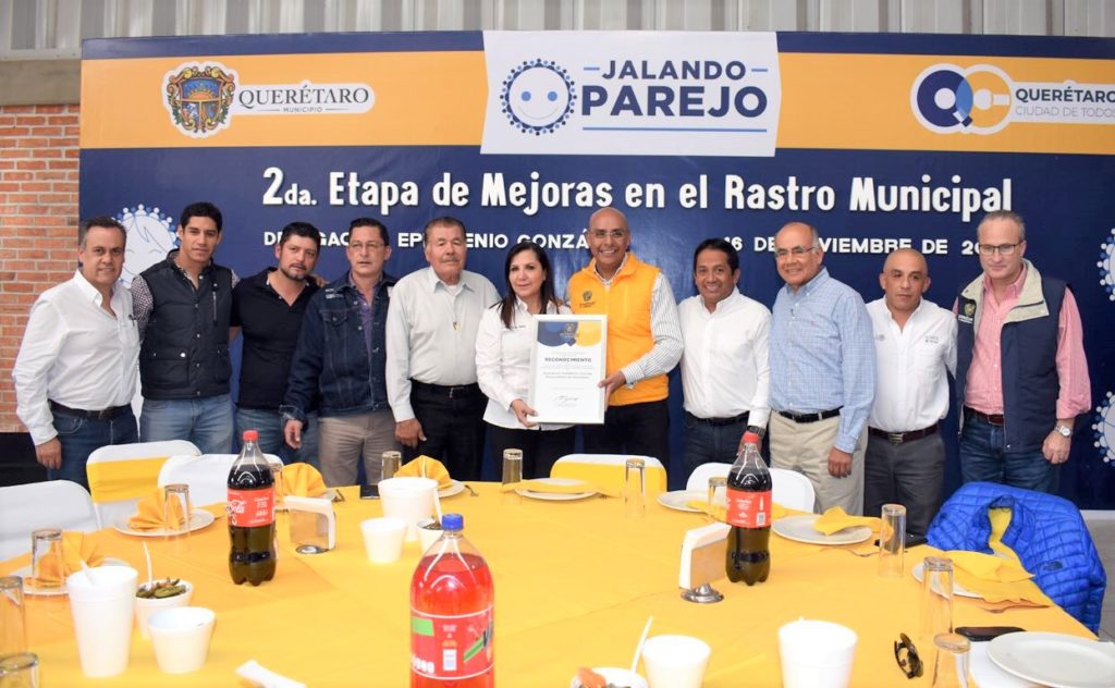 Marcos Aguilar Vega, entregó la segunda etapa del mejoramiento del Rastro Municipal Querétaro TIF 412; obra donde la administración municipal ejecutó una inversión de 2 millones 356 mil pesos.