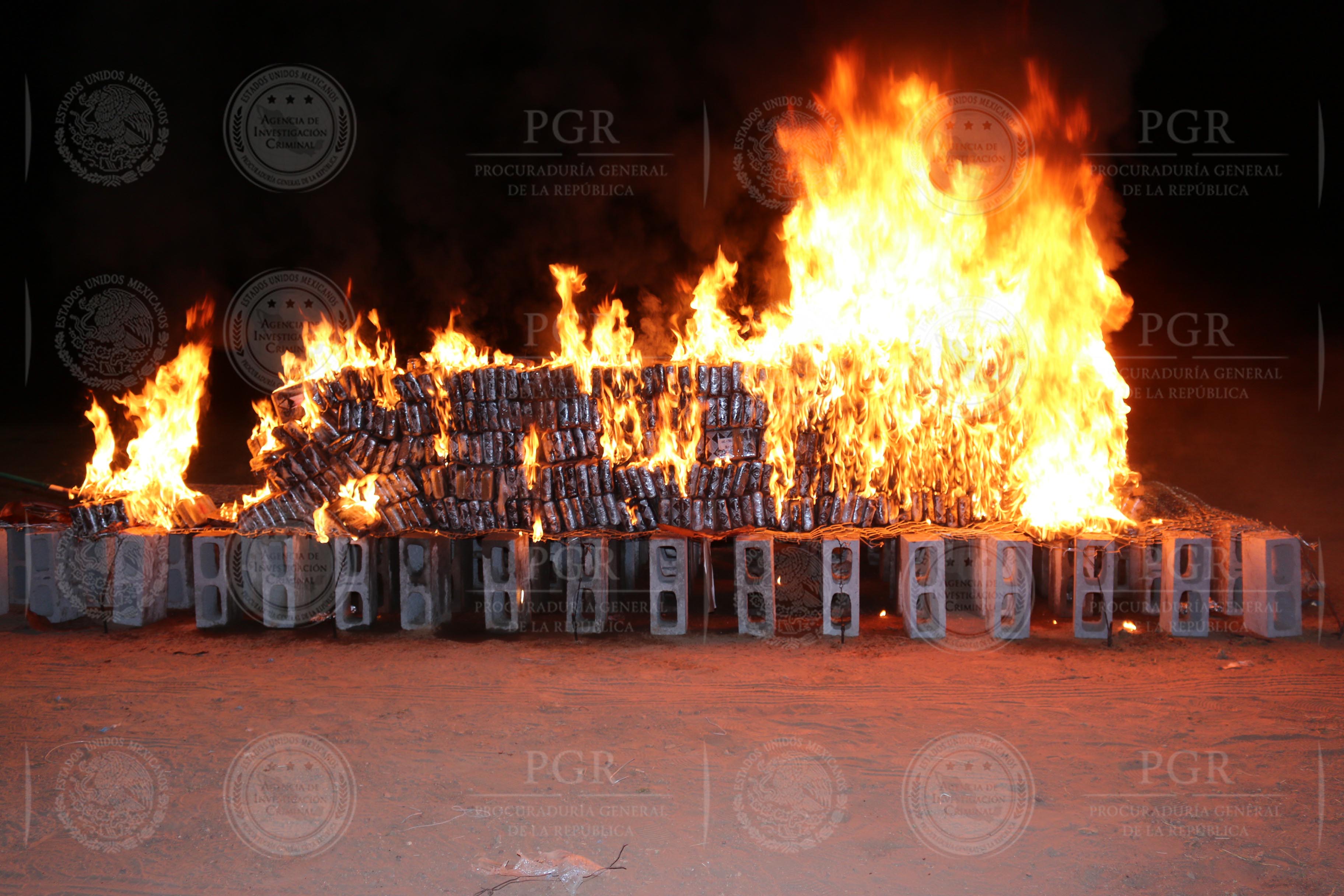 Destruye la PGR Querétaro 85 toneladas de objetos de delito. Foto: PGR de carácter ilustrativo.