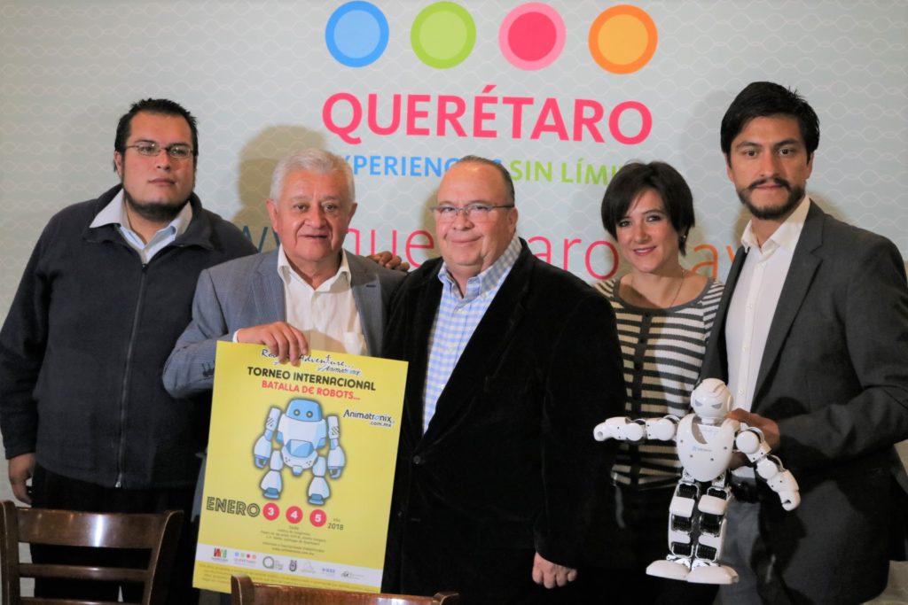 El secretario de Turismo, Hugo Burgos García presentó junto con Erasto Martínez Jiménez y Juan Velázquez, el evento Robotic Adventure Animatronix que se presentará en el Querétaro Centro de Congresos (QCC).