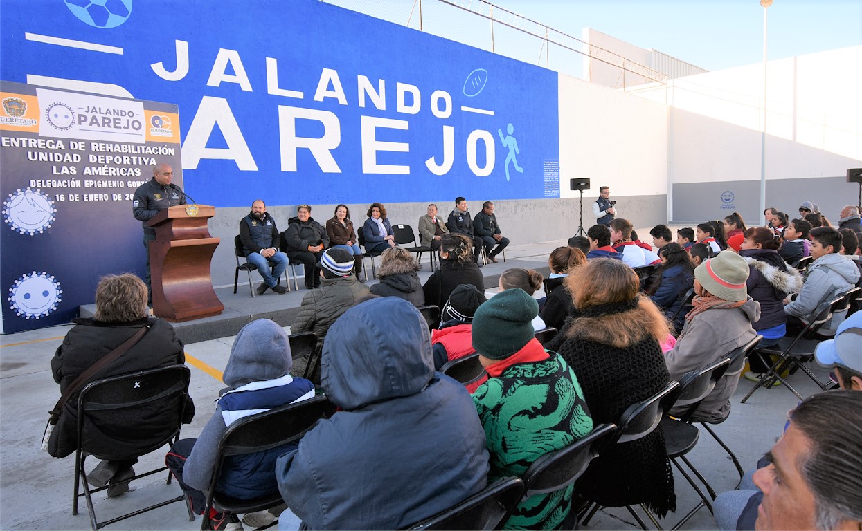 Marcos Aguilar entrega rehabilitación de la Unidad Deportiva "Las Américas"