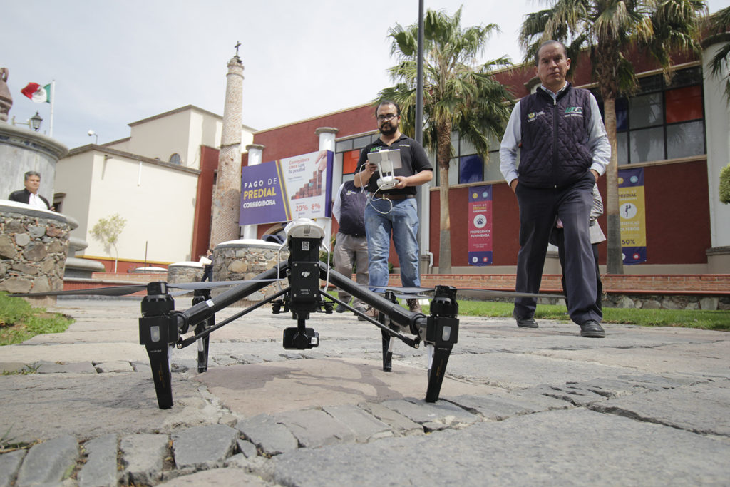 Corregidora adquiere tres drones diseñados y desarrollados por la Universidad Tecnológica.