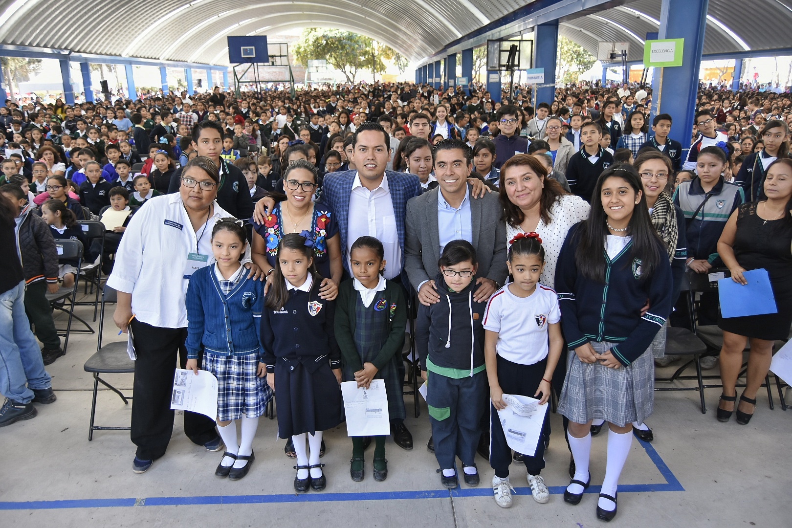Corregidora alcanza cifra récord de becas educativas