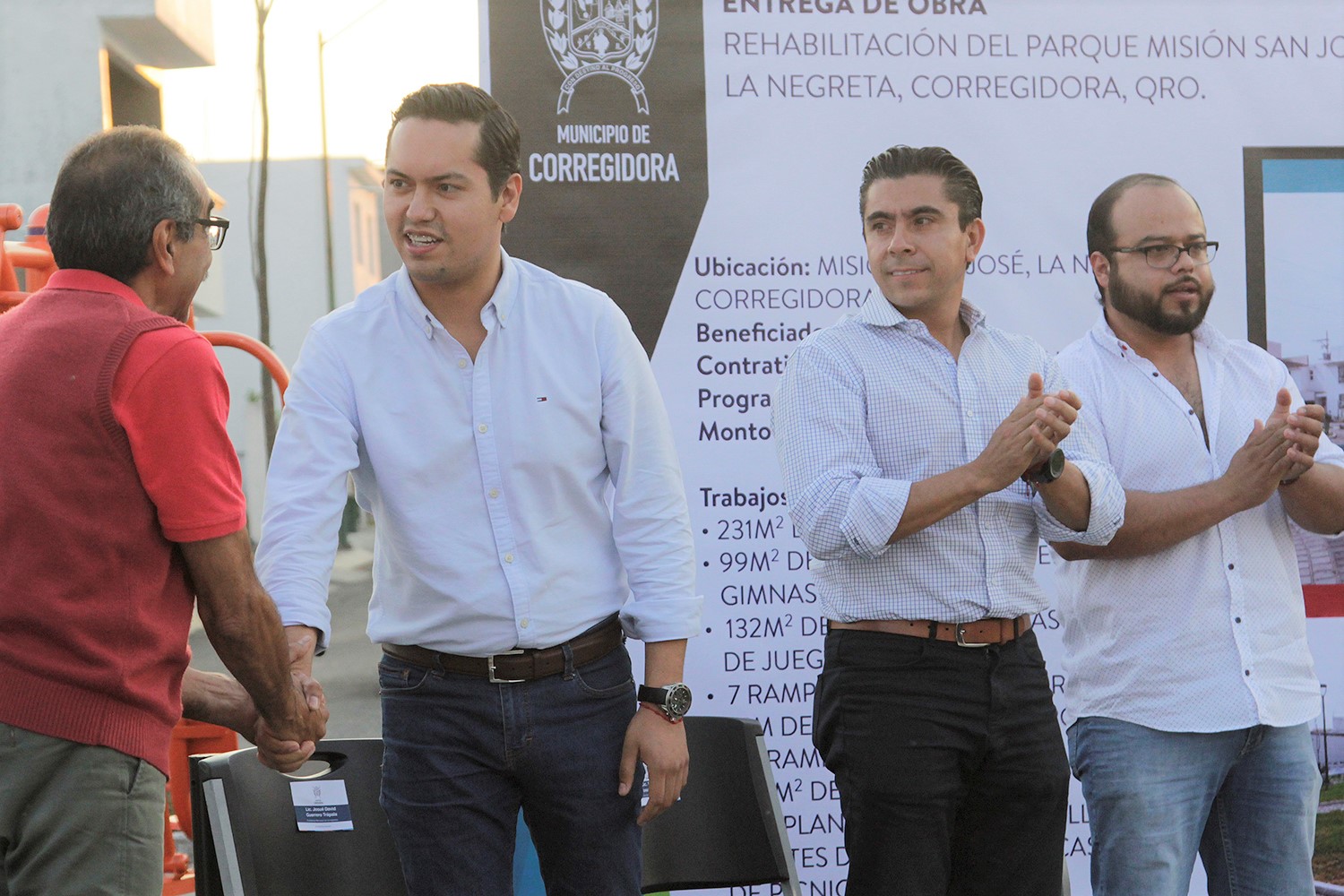 El Alcalde de Corregidora Josué Guerrero entrega parque en la Negreta