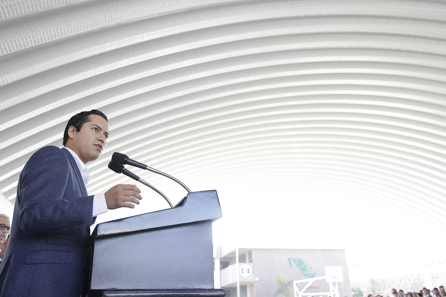 l Alcalde Josué Guerrero entrega obras de infraestructura educativa en plantel del CECyTEQ en Corregidora