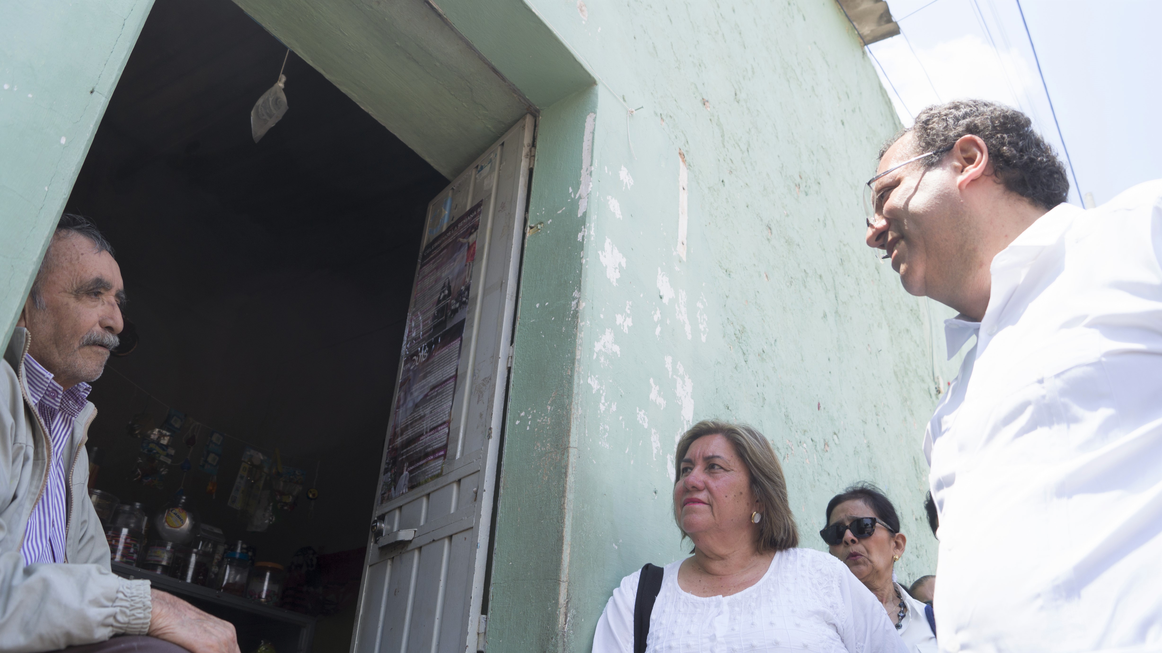 Necesitamos gobiernos que no se escondan de la gente: Gilberto Herrera Ruiz