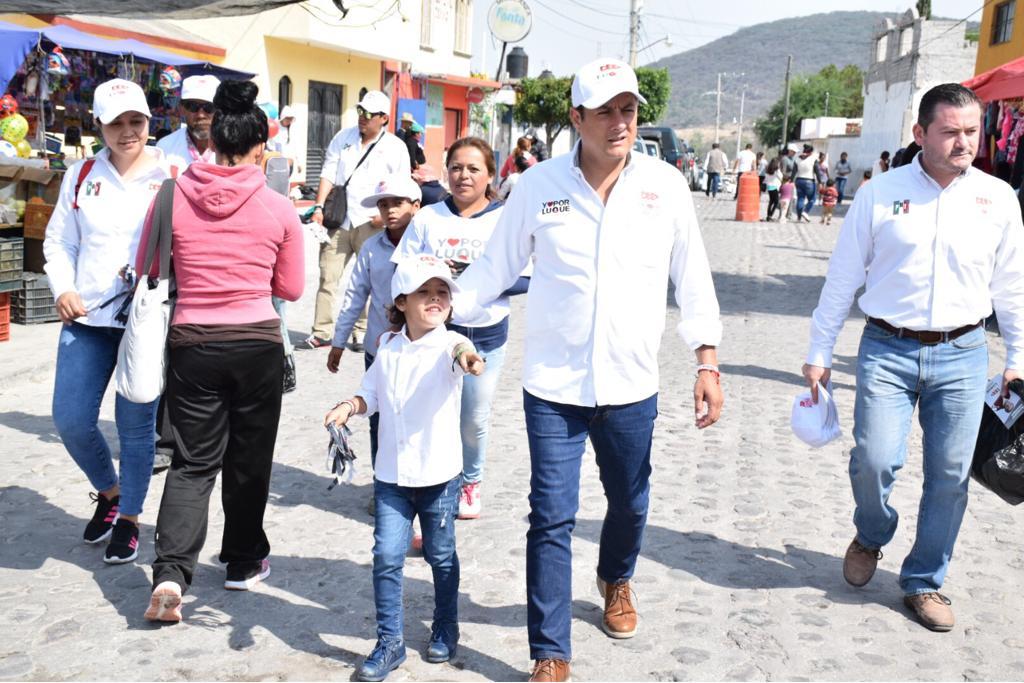 Ernesto Luque realiza recorrido en Huimilpan