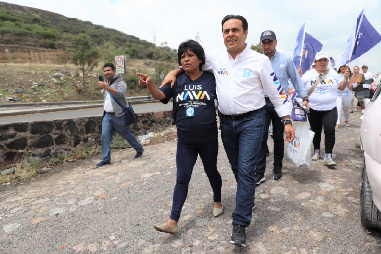 Apoyos para vivienda digna y en contra del hacinamiento, promete Luis Nava en colonias de Querétaro Capital