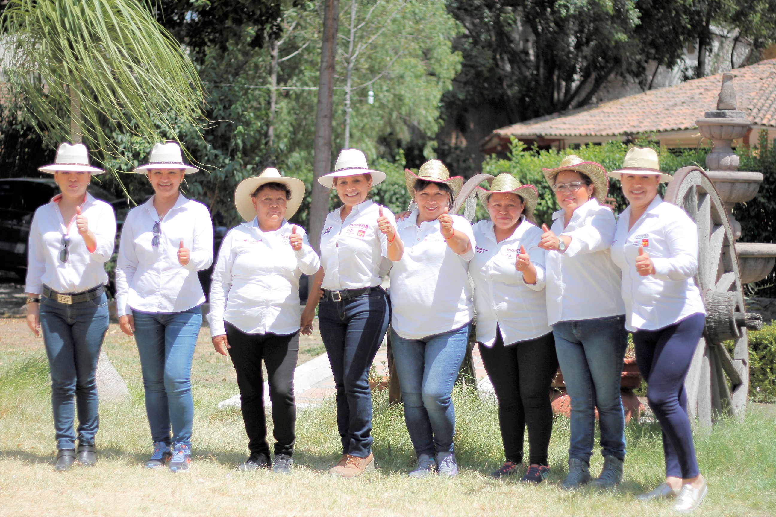 Gaby Moreno se reúne con mujeres líderes de Corregidora