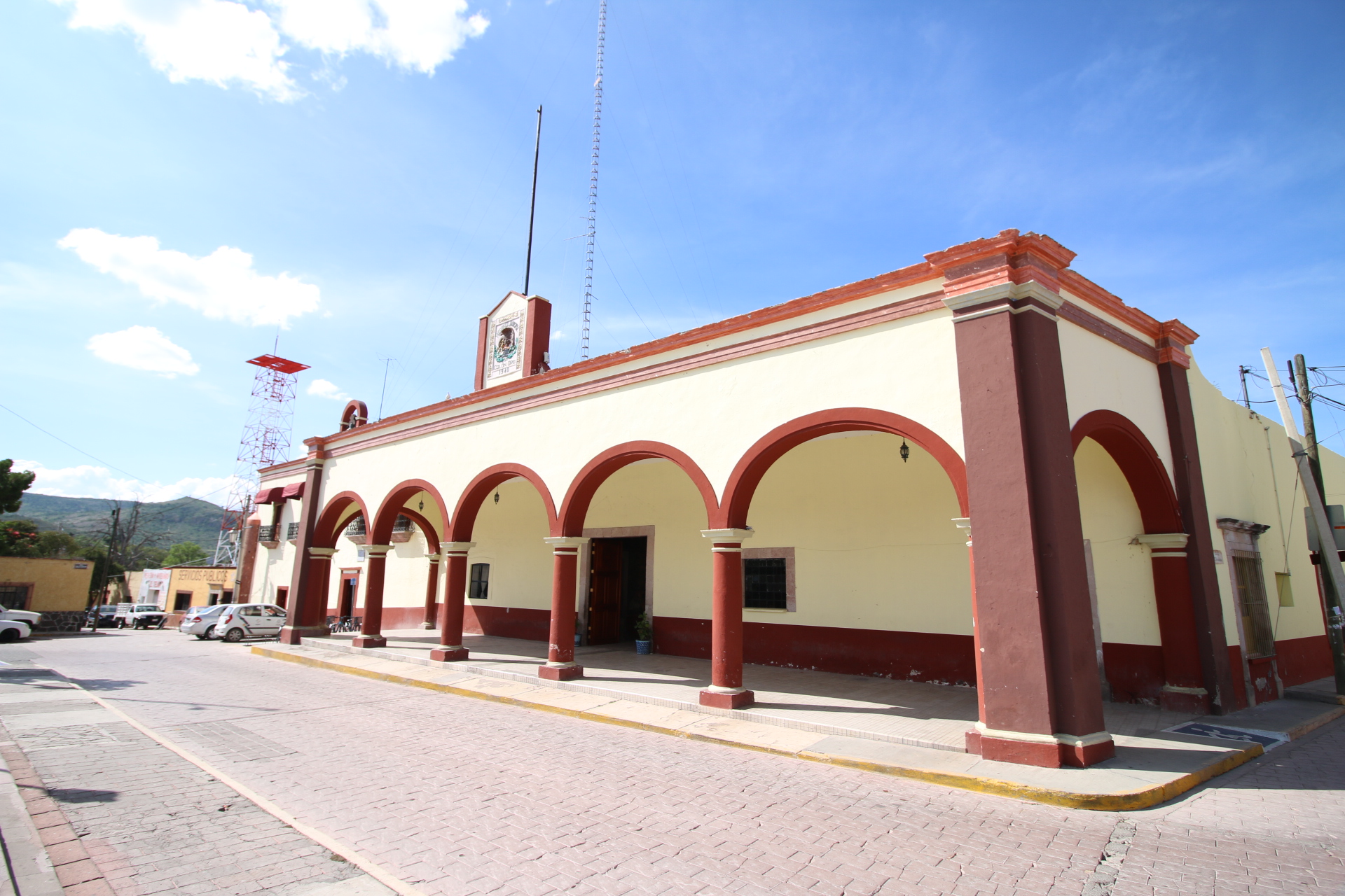 Ahorro interno e inversión, mejora la calificación crediticia del Municipio de Colón