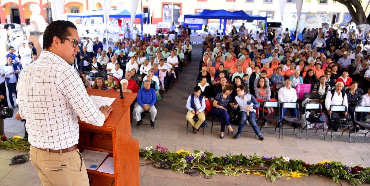 Josué Guerrero encabeza la segunda muestra cultural del Adulto Mayor en Corregidora