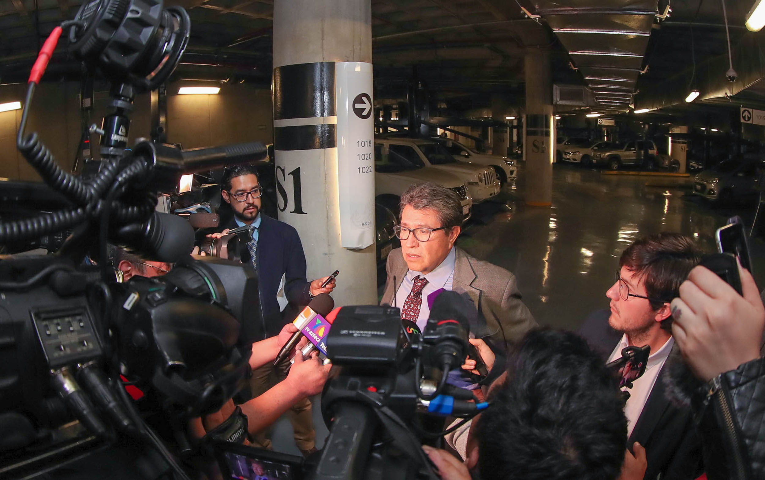 Subastarán coches que usan Senadores