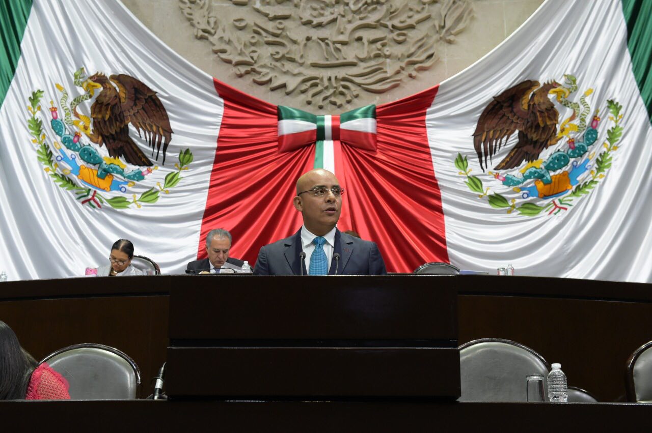 Marcos Aguilar presenta iniciativa para prohibir uso de bolsas de plástico en todo México