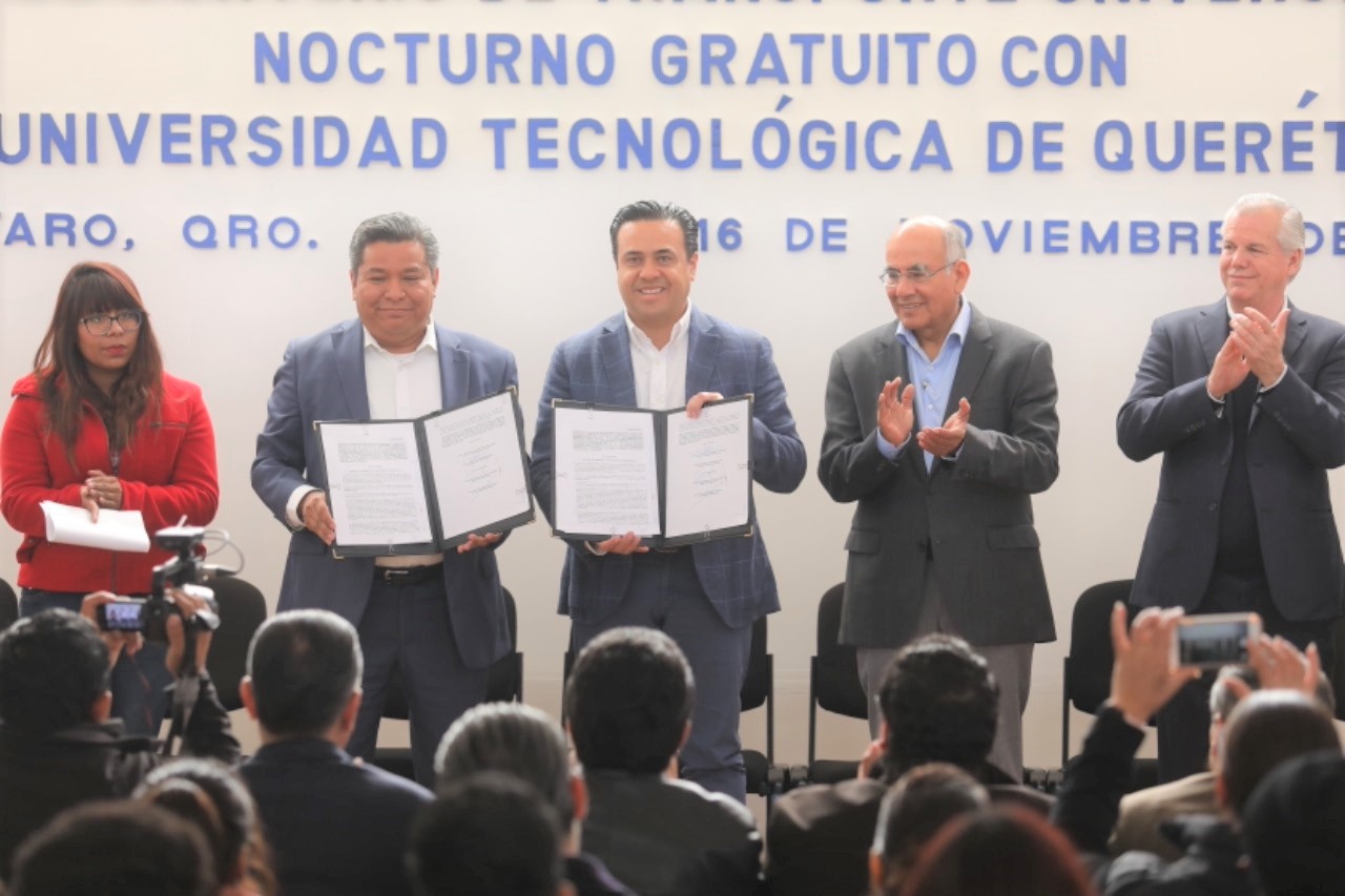 Municipio de Querétaro y UTEQ firman convenio para el Transporte Universitario Gratuito.