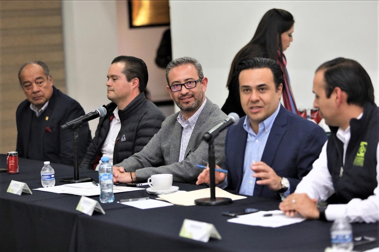 Luis Nava invita a empresarios a sumarse al programa "Querétaro por la Paz".