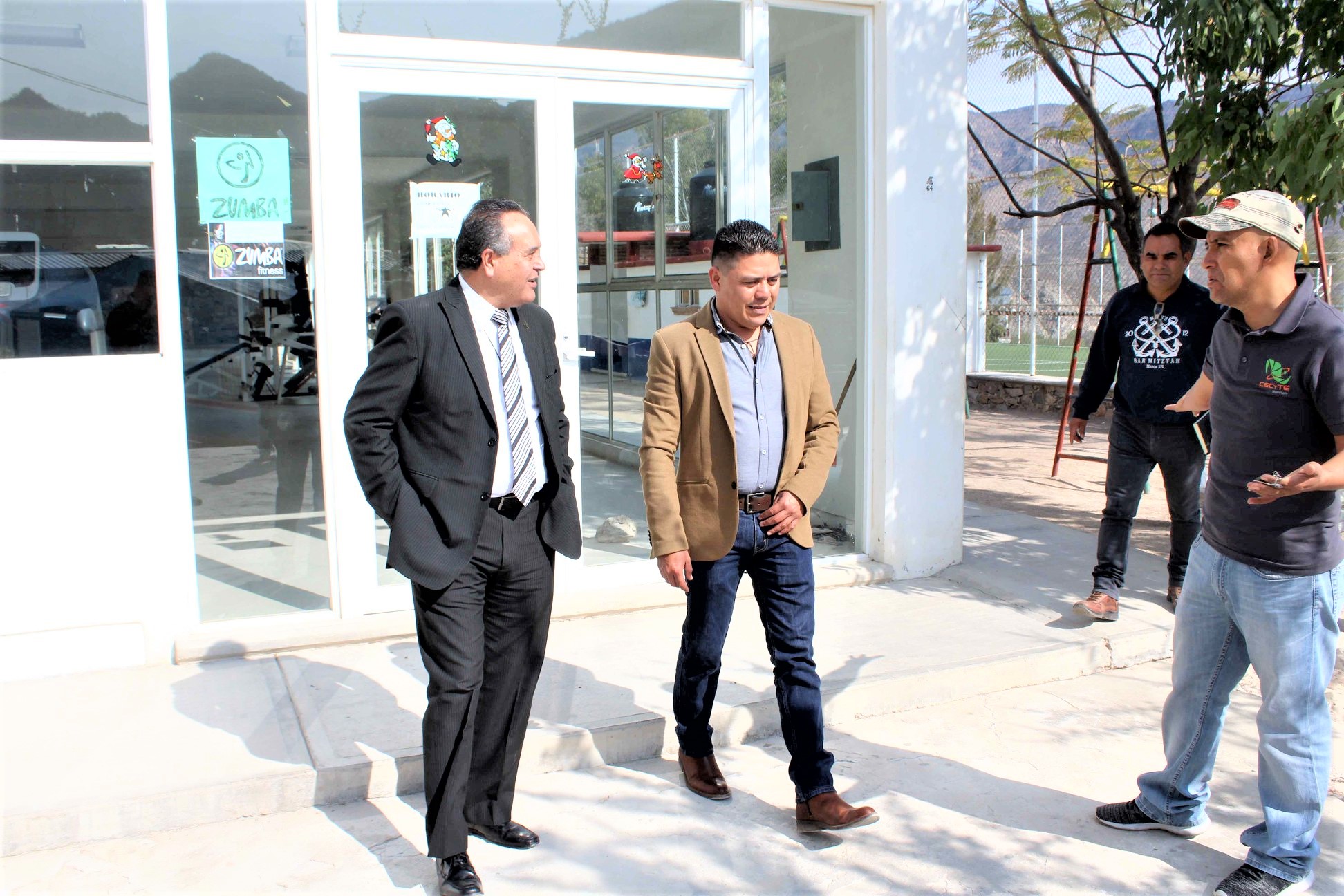 Juan Carlos Linares gestiona instalación de plantel universitario para Peñamiller