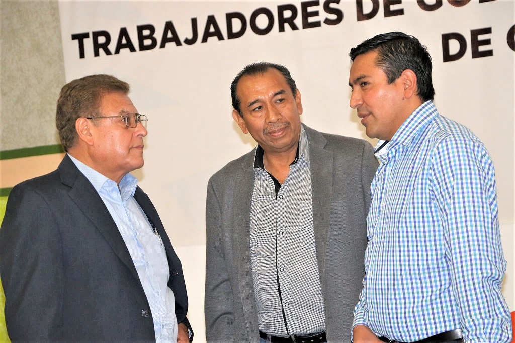 Amarildo Bárcenas inaugura Consejo Estatal de organizaciones sindicales.