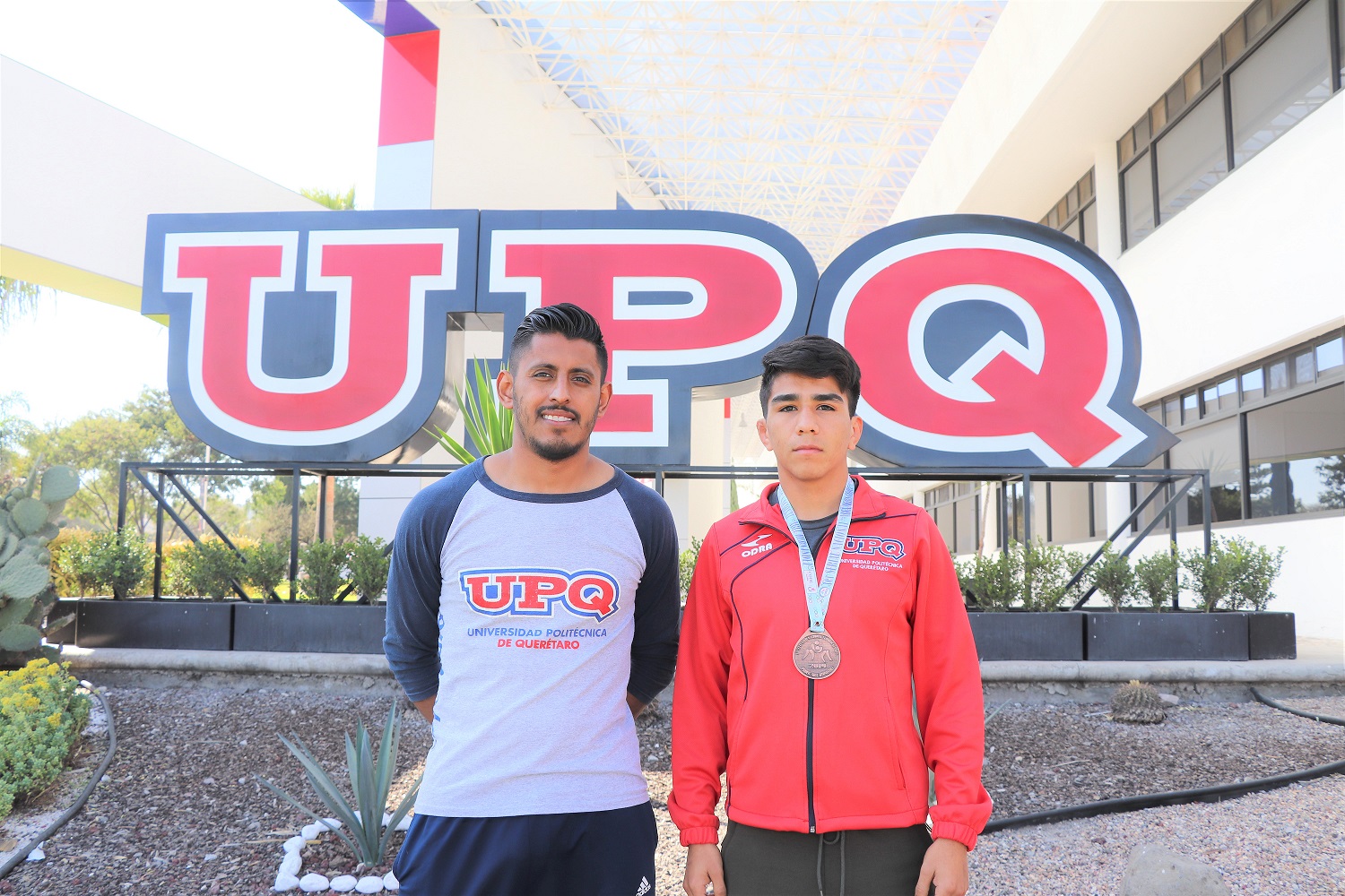 Atleta de lucha libre alumno de la UPQ, clasifica a los juegos Panamericanos Perú 2019.