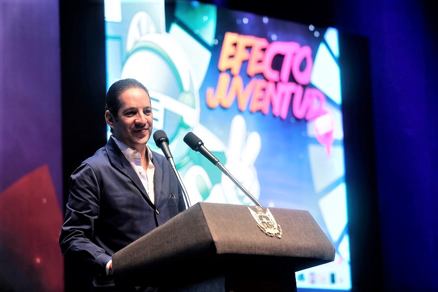 El Gobernador Pancho Domínguez anuncia próxima apertura de la Casa del Emprendedor.