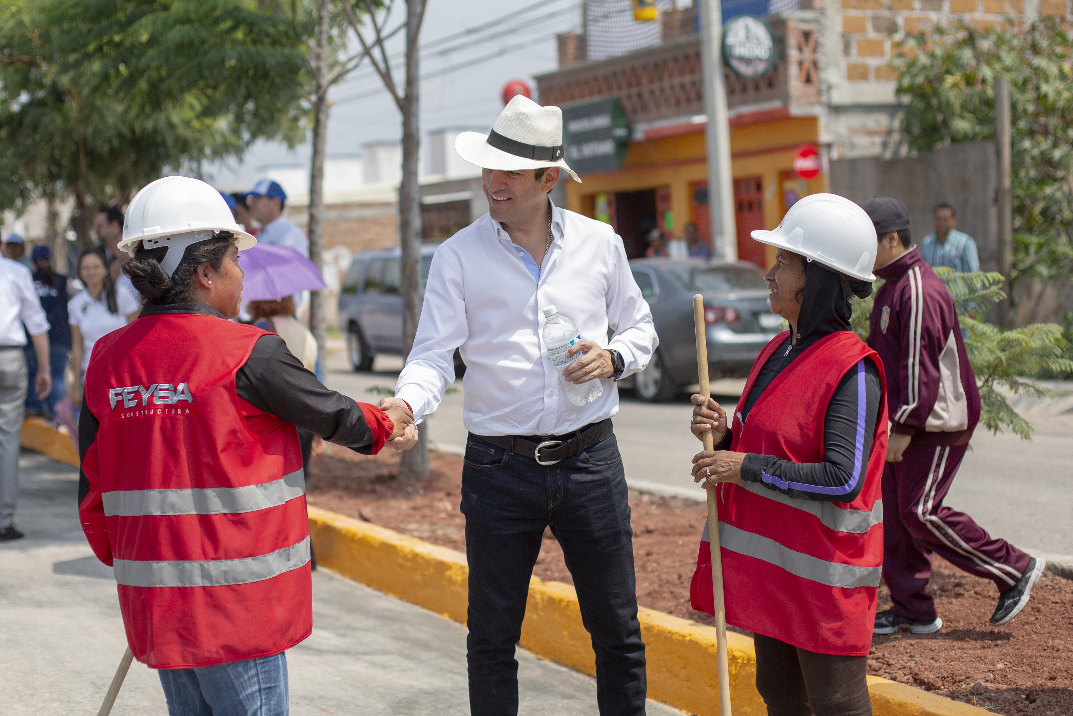 El Gobernador Francisco Domínguez visita la Colonia El Romerillal para entregar su 4o Informe de Gobierno.