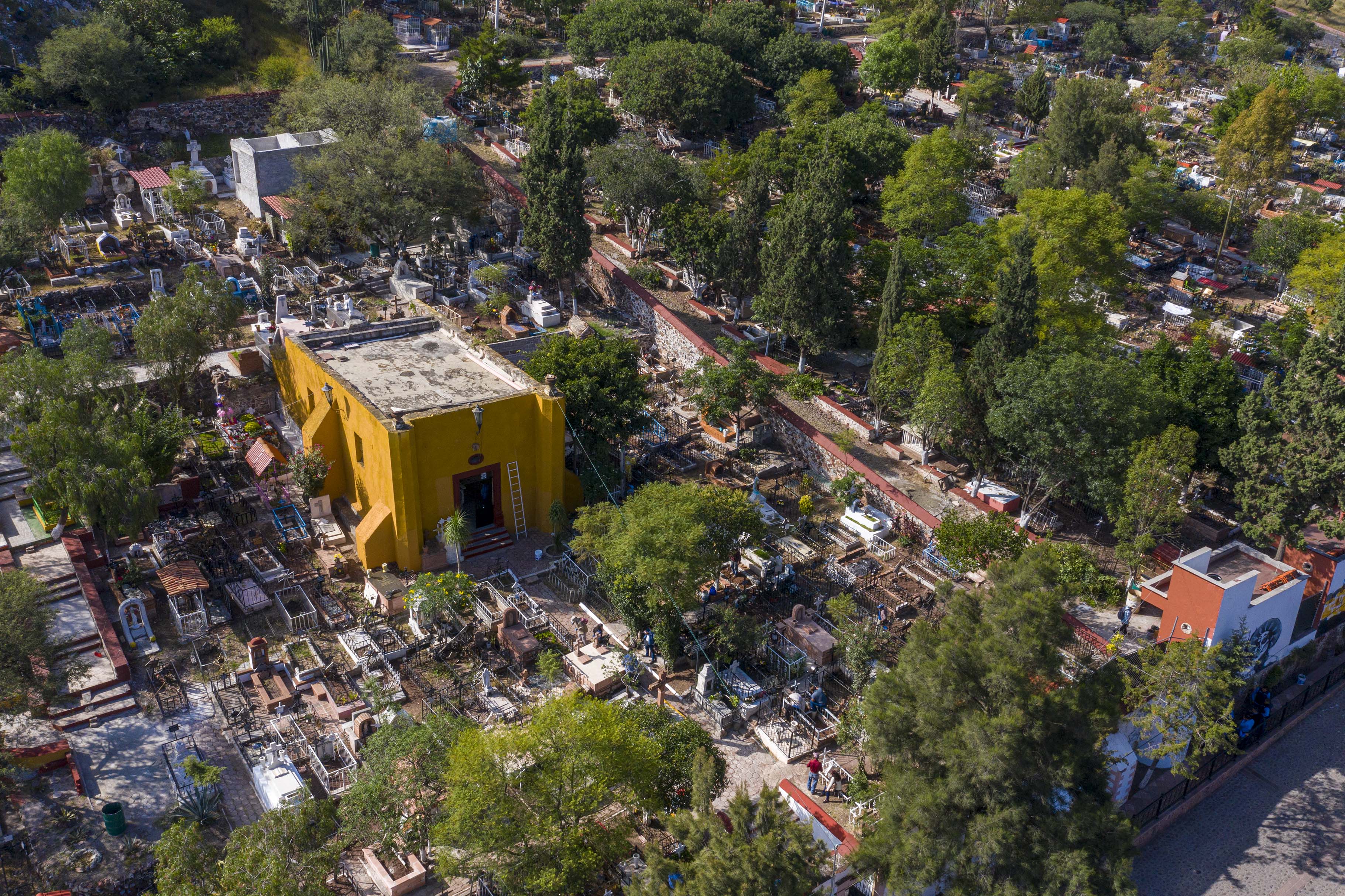El Marqués inicia operativo por día de muertos.