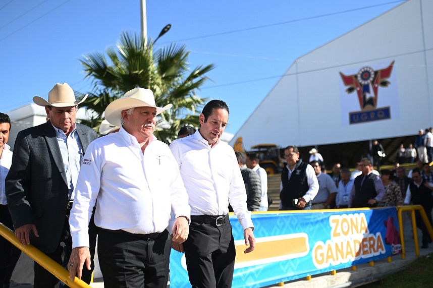 El Gobernador de Querétaro y el Titular de la SADER acuerdan apoyo para productores agropecuarios.
