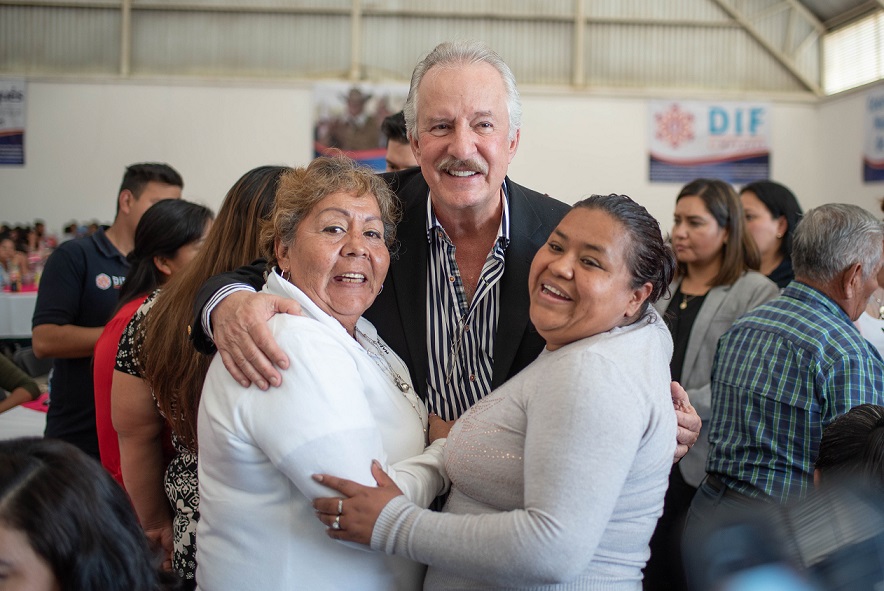 La Administración de Enrique Vega Carriles, reconoció al voluntariado del DIF en El Marqués.