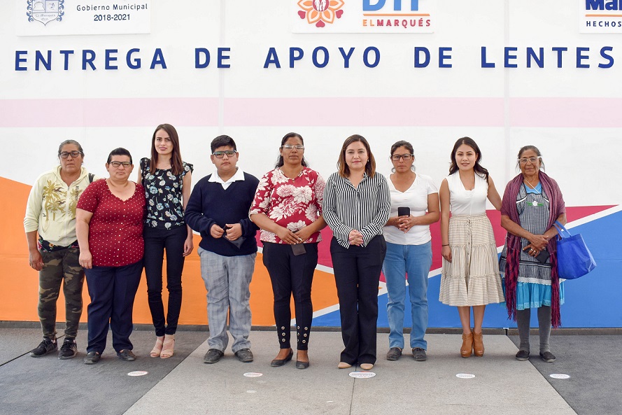 DIF de El Marqués entrega lentes a 160 personas vulnerables