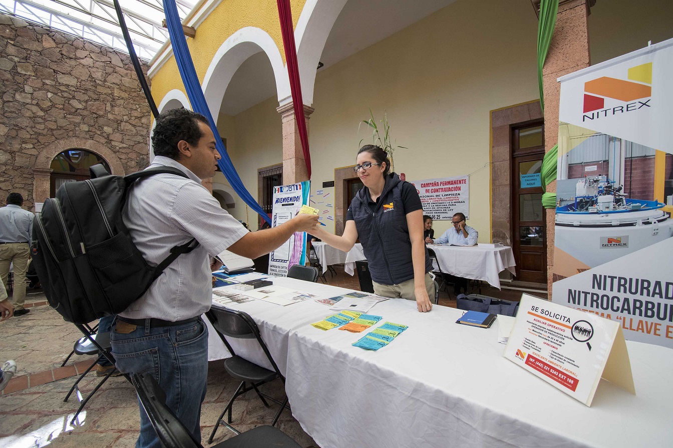 Bolsa de empleo en Querétaro cuenta con 1,435 plazas laborales: ST