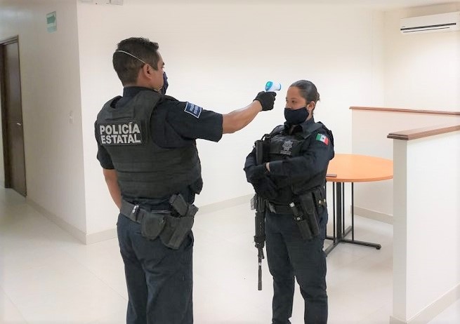 Mujer Policía da positivo a prueba de COVID-19 en Querétaro