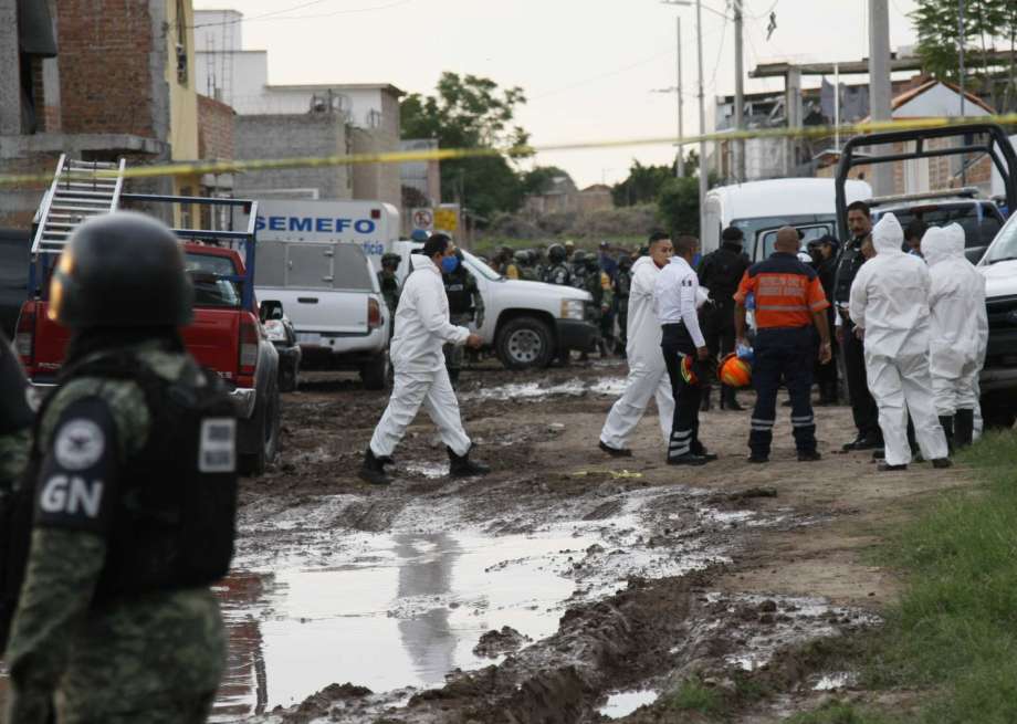 Ataque armado deja al menos 24 personas muertas en Irapuato, Guanajuato. Foto: Mario Armas AP.