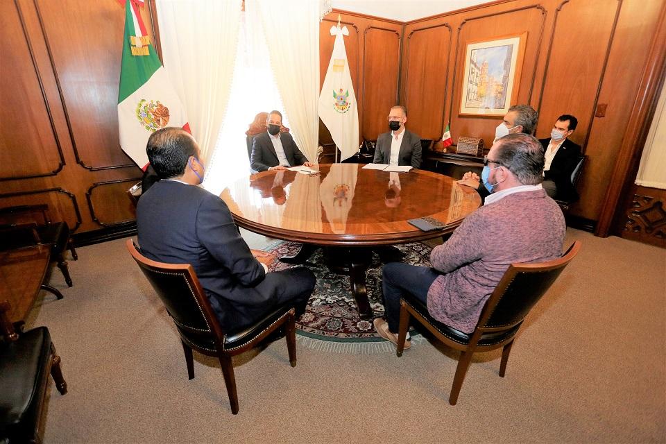 A pesar de COVID-19, el Gobernador Francisco Domínguez anuncia la creación de 390 nuevos empleos.
