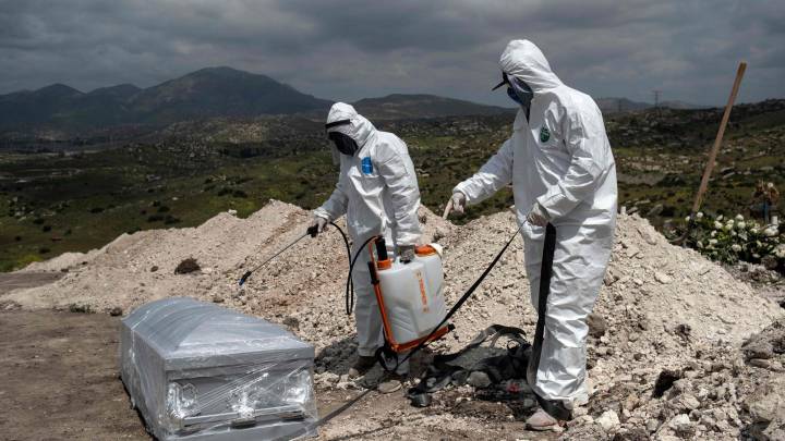 138 mil mexicanos podrían morir por COVID; prevén segunda ola de contagios. Foto: Guillermo Arias AFP-