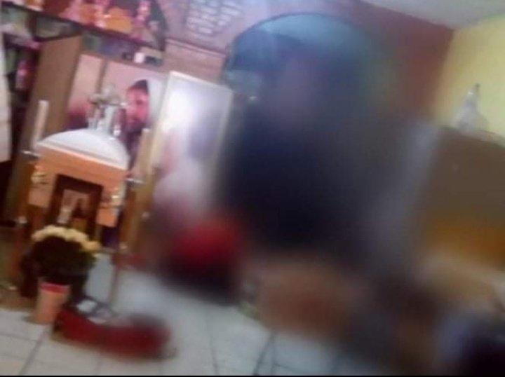 Irrumpen en funeral y asesinan a 5 personas en Celaya, Guanajuato.
