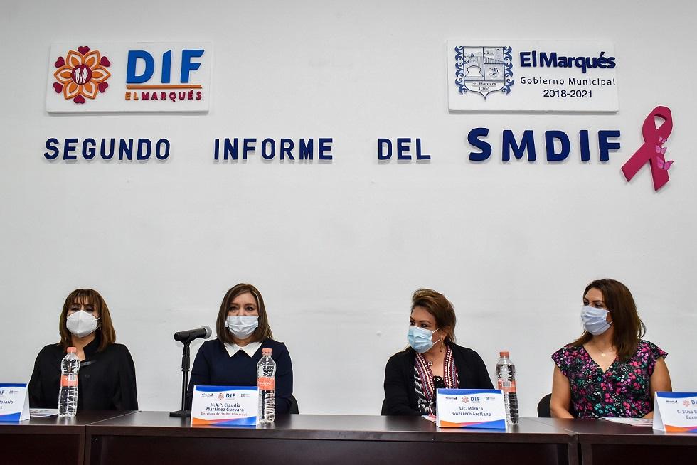 La Directora del DIF en El Marqués rinde su segundo informe de actividades.