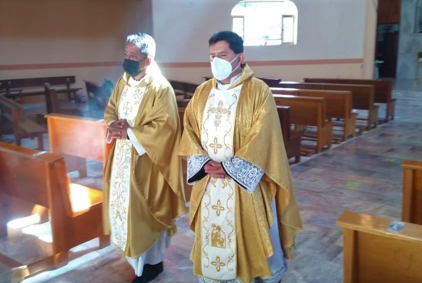 Mueren 6 sacerdotes católicos en Querétaro por COVID-19.